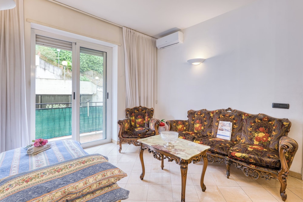 Family Apartment, Multiple Bedrooms (Casa Maria Lucia Sanremo)