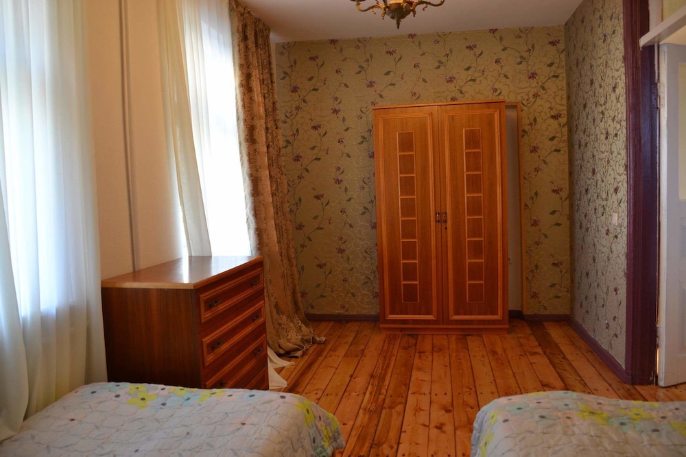 Economy Quadruple Room photo 3