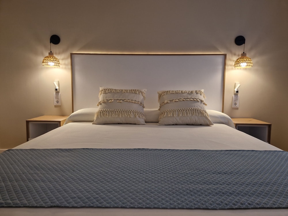 Standard Triple Room photo 3