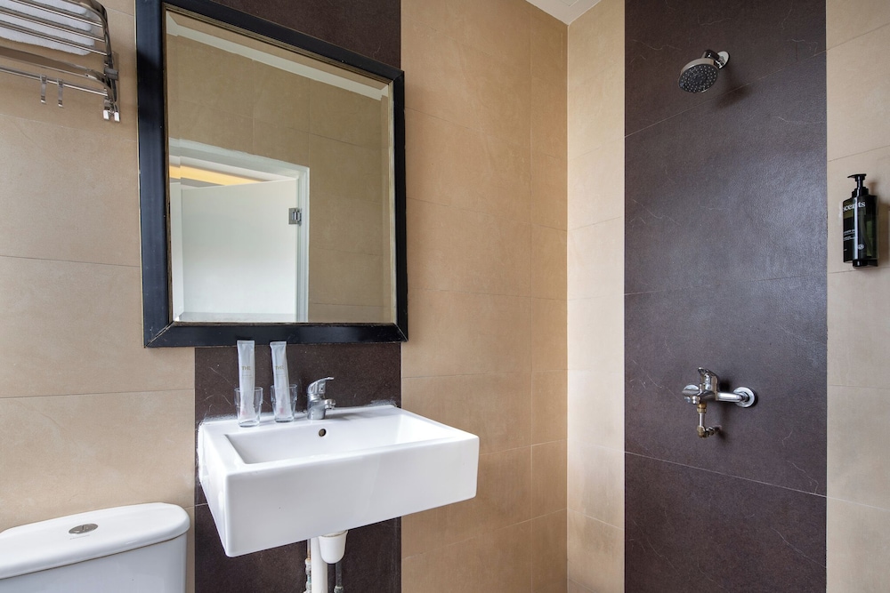 Superior Double Room, City View photo 3