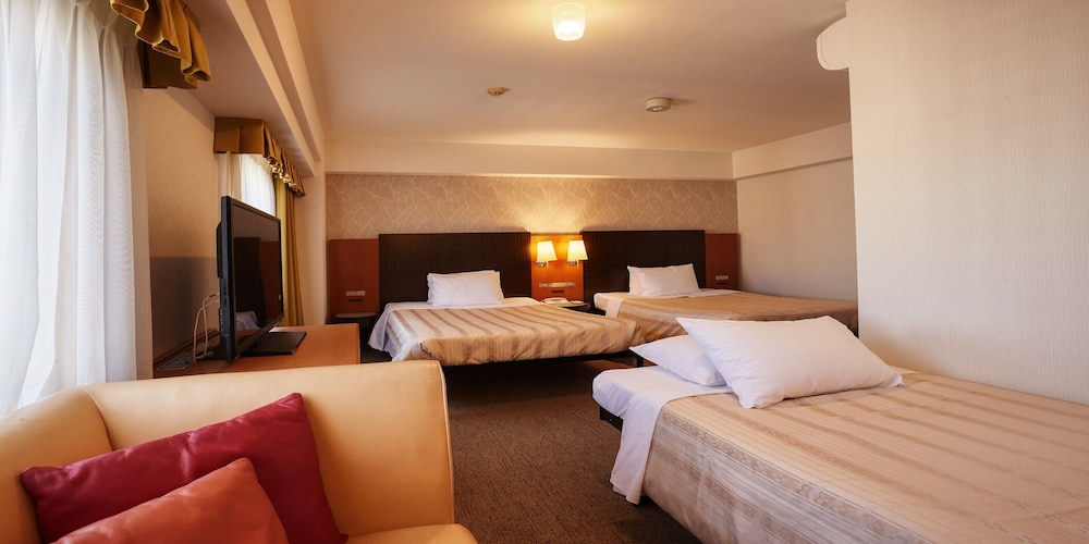 Premium Twin Room, Non Smoking - Photo 6