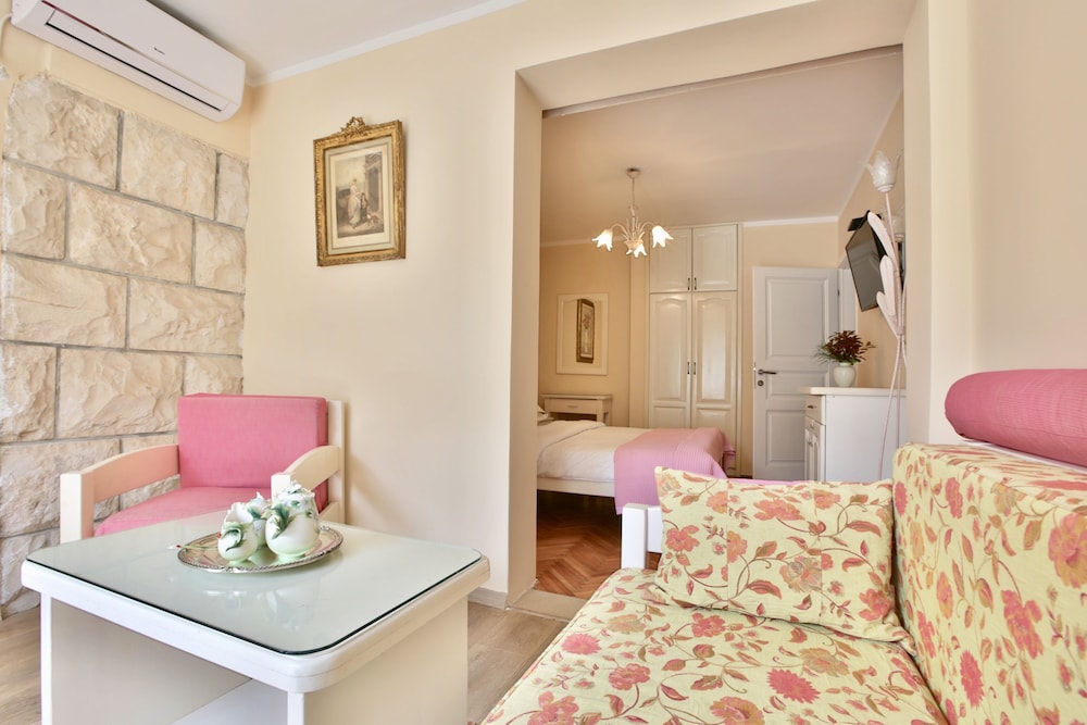 Romantic Double Room - Photo 24