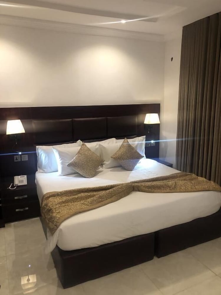 Deluxe Double Room photo 2