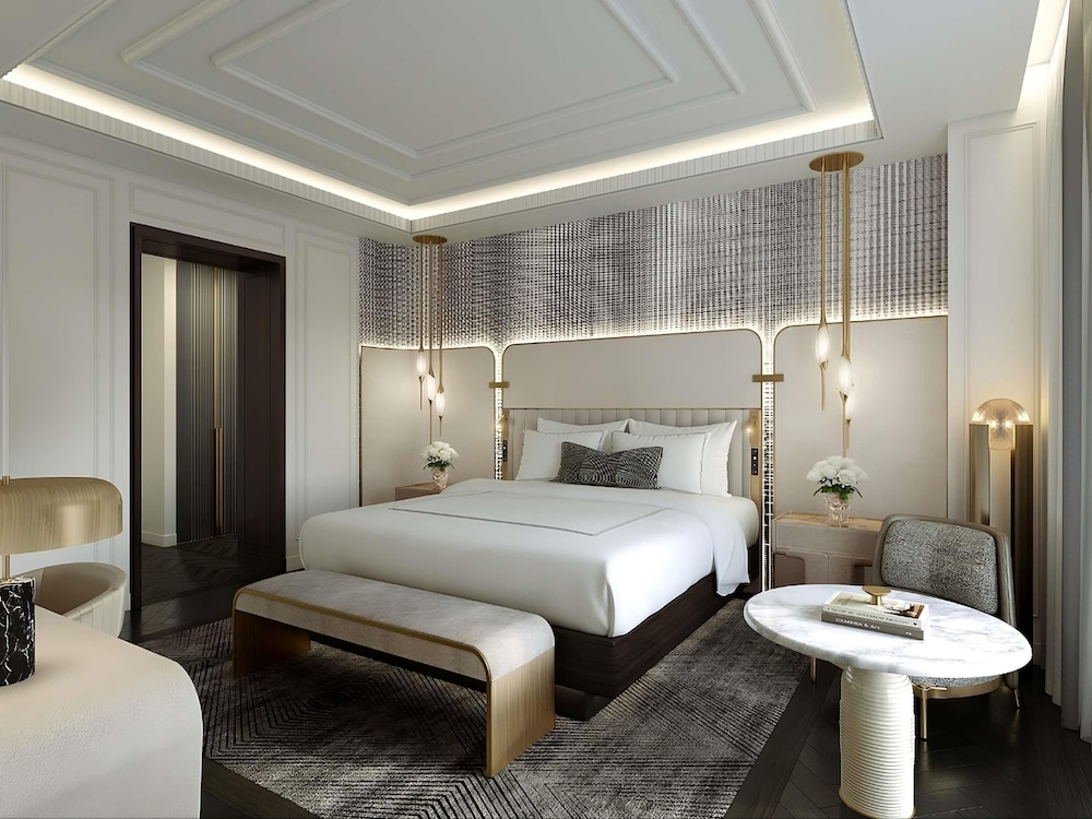 Penthouse Suite, 1 King Bedroom, Manhattan Skyline View