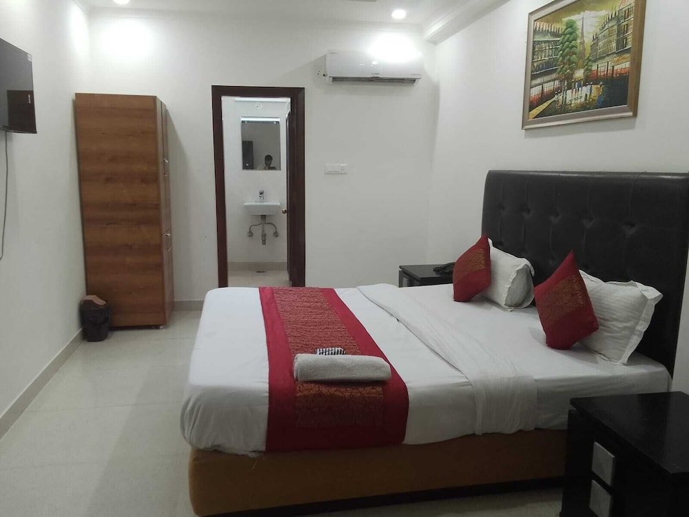 Standard Room - Photo 1