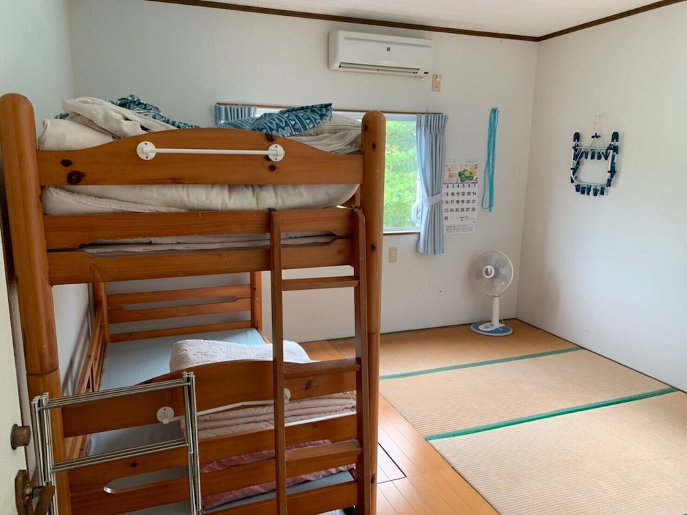 Japanese Western Style Room, Shared Bathroom photo 1