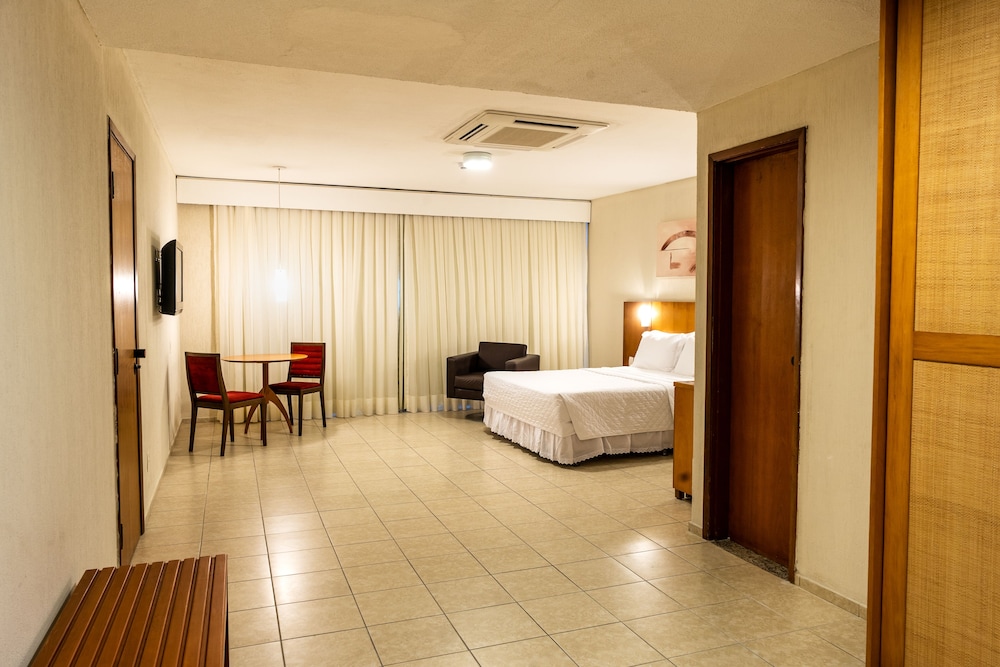 Deluxe Room - Photo 3