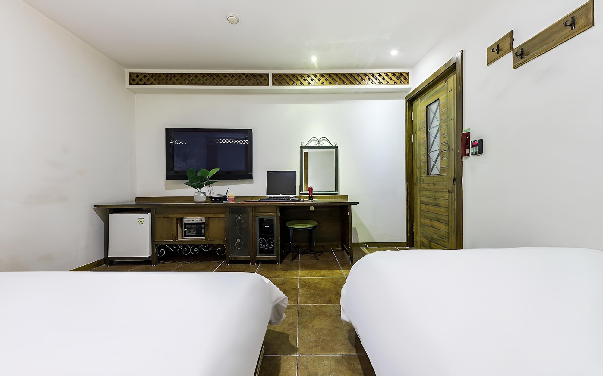 Room (Deluxe Twin (OTT integrated viewing () photo 3