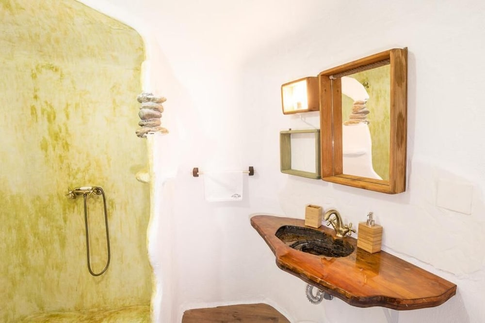 Design Double Room - Photo 25