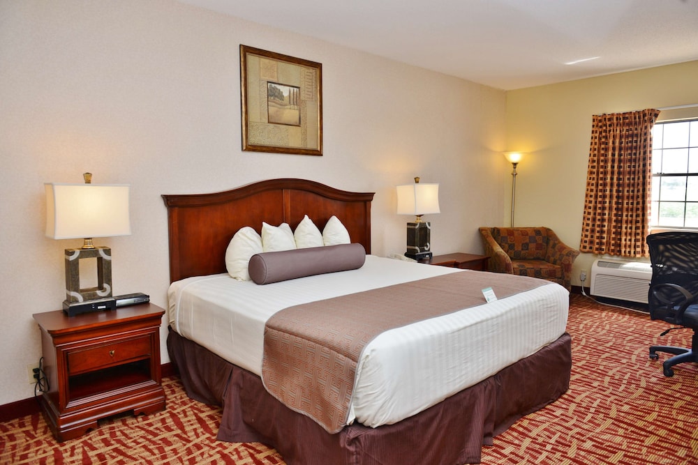 Deluxe Room, 1 King Bed, Non Smoking - Photo 1