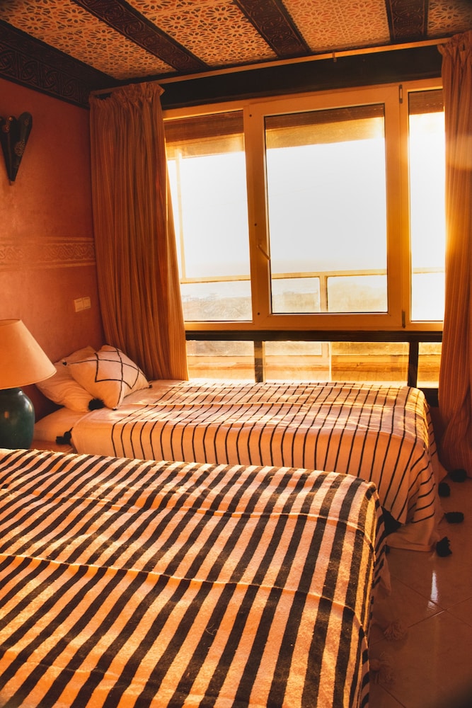 Panoramic Room, 1 Queen Bed, Beach View photo 1