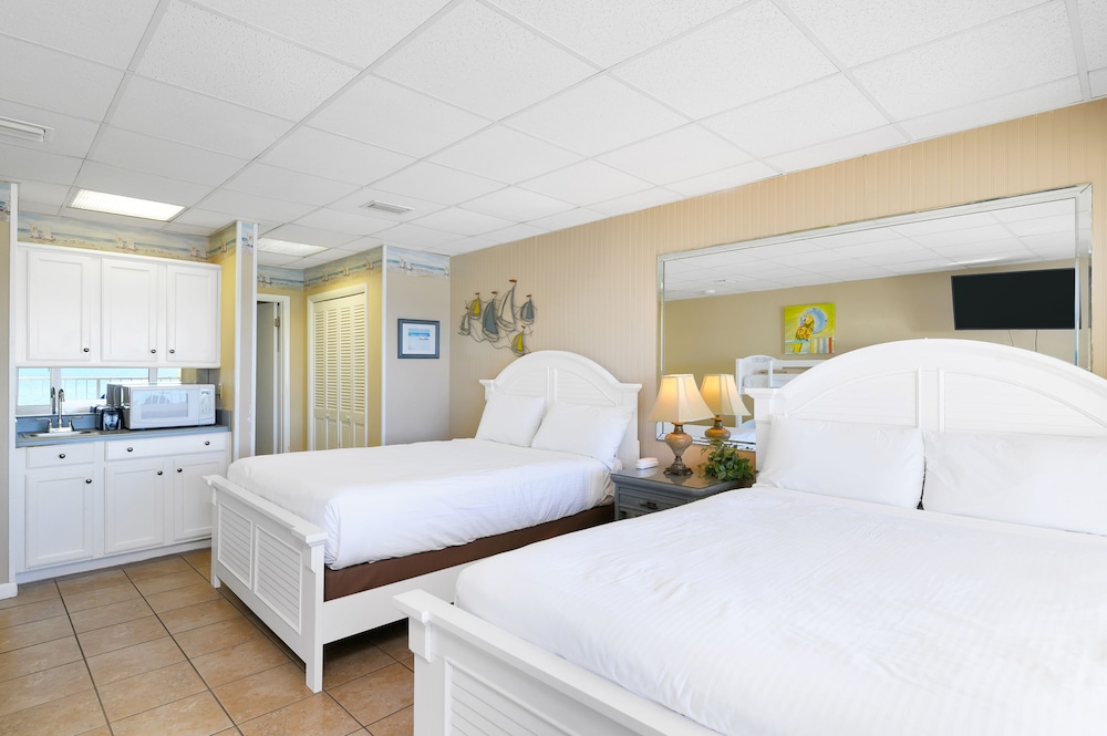 Condo, Multiple Beds, Balcony, Beach View (#520 - No Pets)
