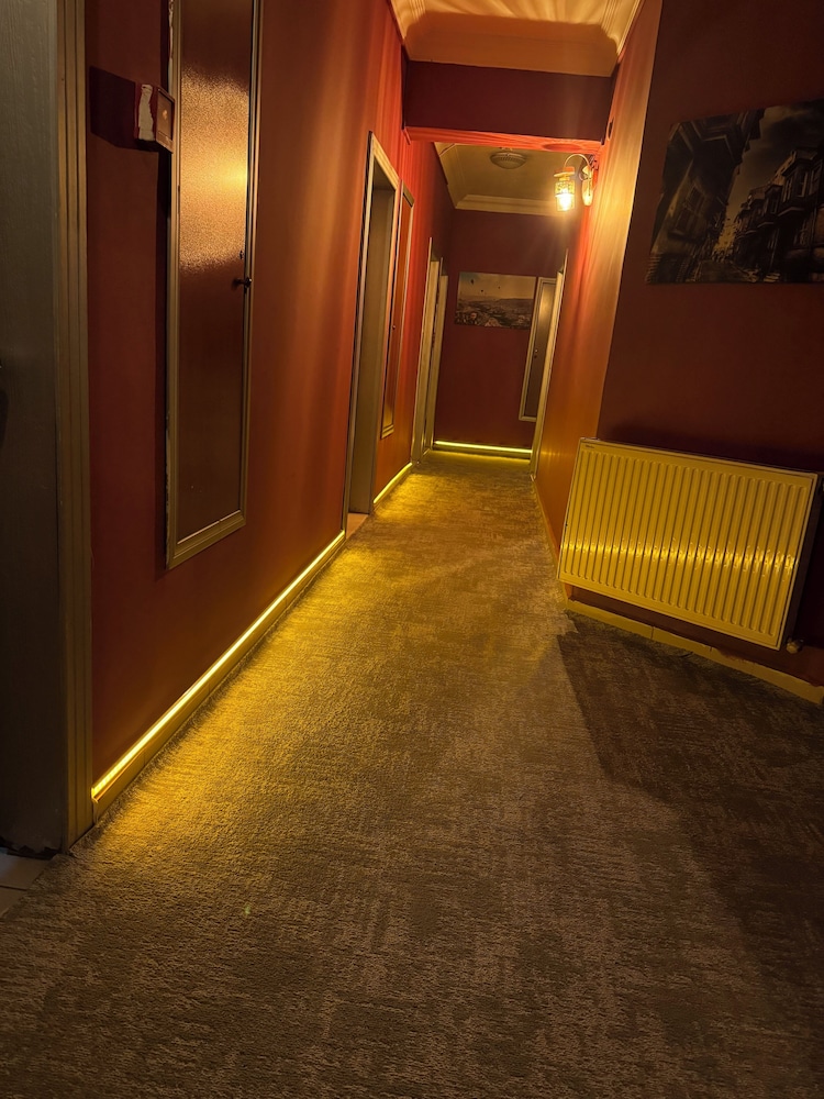 Classic Room, City View - Photo 6