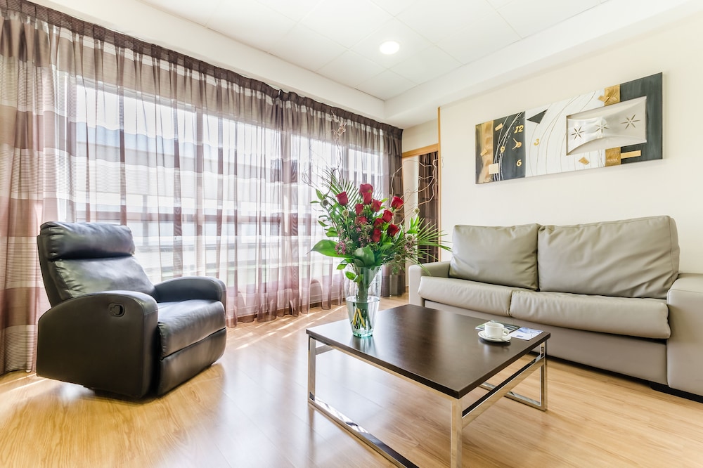 Family Quadruple Room (4 Adults)