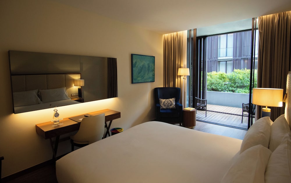 Grand King Room with One King Bed (Non Smoking) - Photo 5