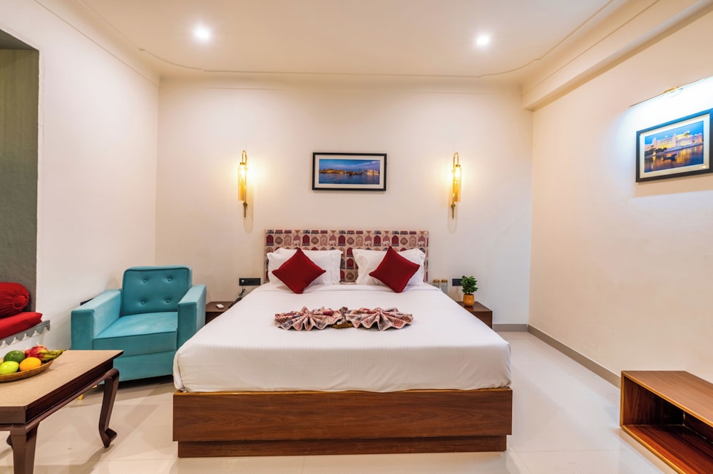 Luxury Room