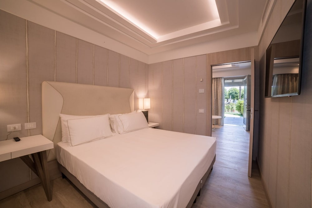 Executive Suite, 2 Bedrooms (Park) photo 3