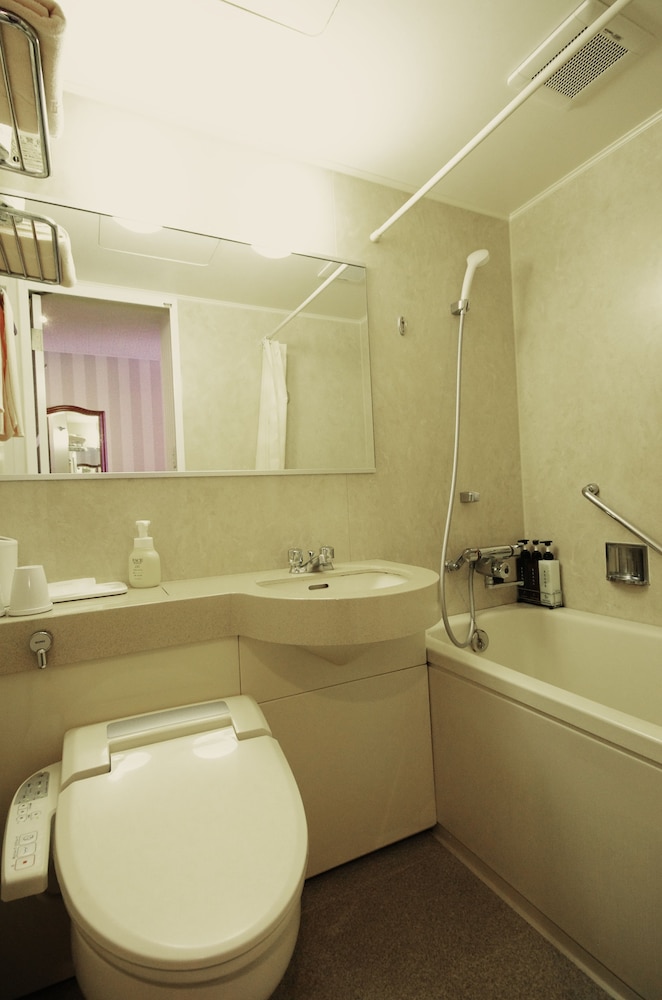 Standard Double Room, Smoking - Photo 3