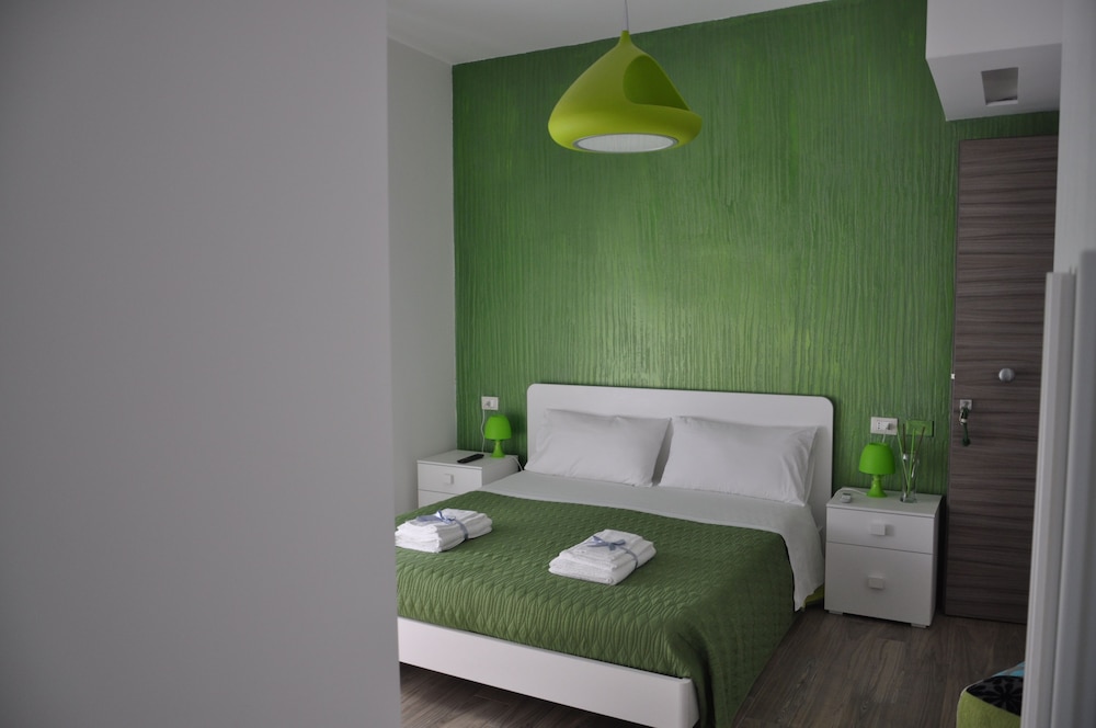 Deluxe Triple Room photo 3