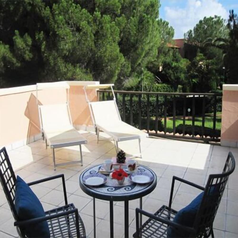 Studio, Terrace photo 2