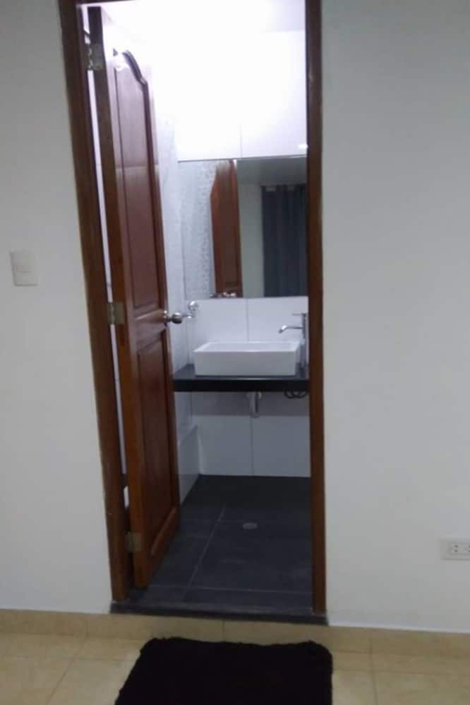 Double Room, 2 Twin Beds photo 2