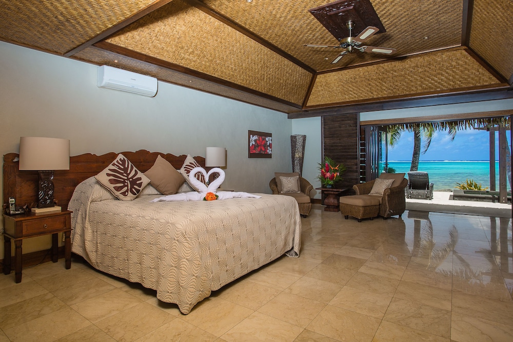 Beachfront Villa Suite