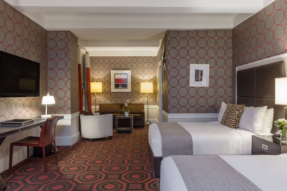 Junior Suite (2 Double Beds) photo 1