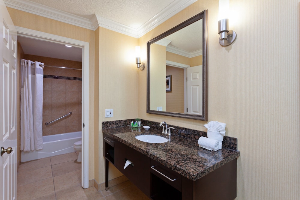 Suite, Multiple Beds - Photo 7