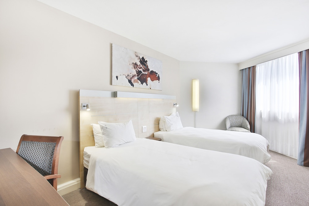 Twin Room (Twin Room- 2 single beds) - Photo 1
