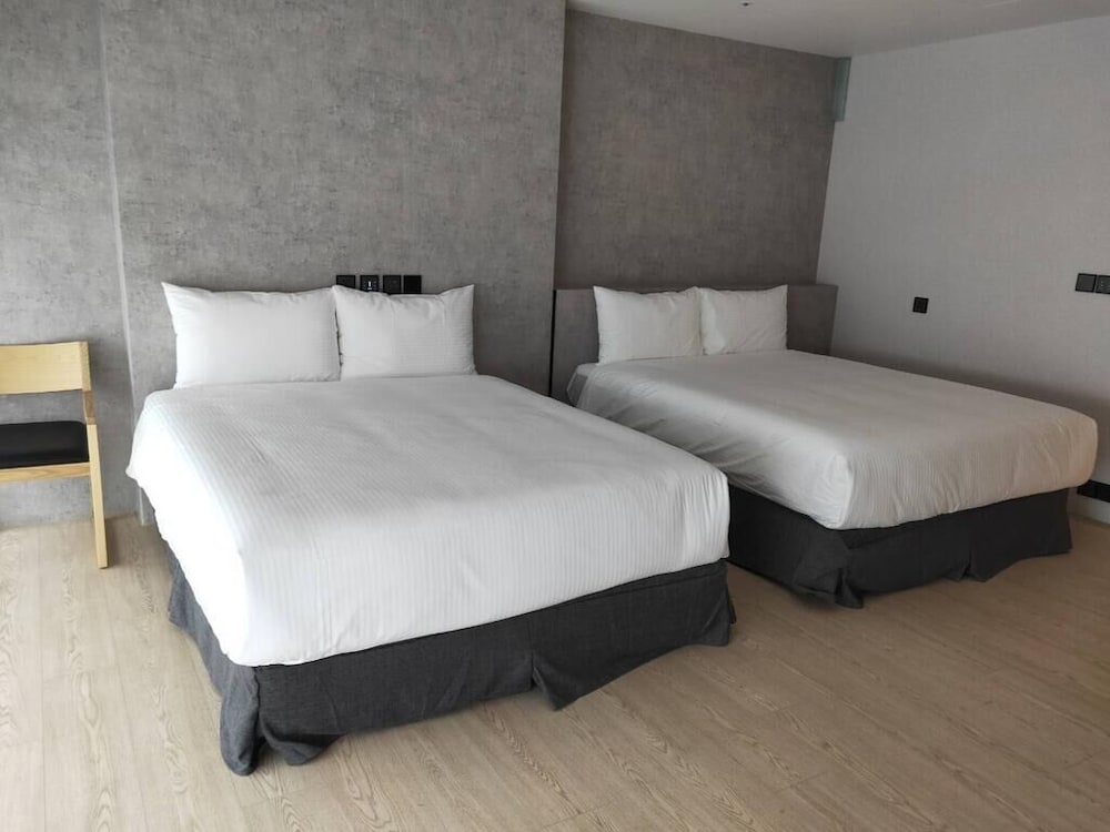 Family Quadruple Room photo 2