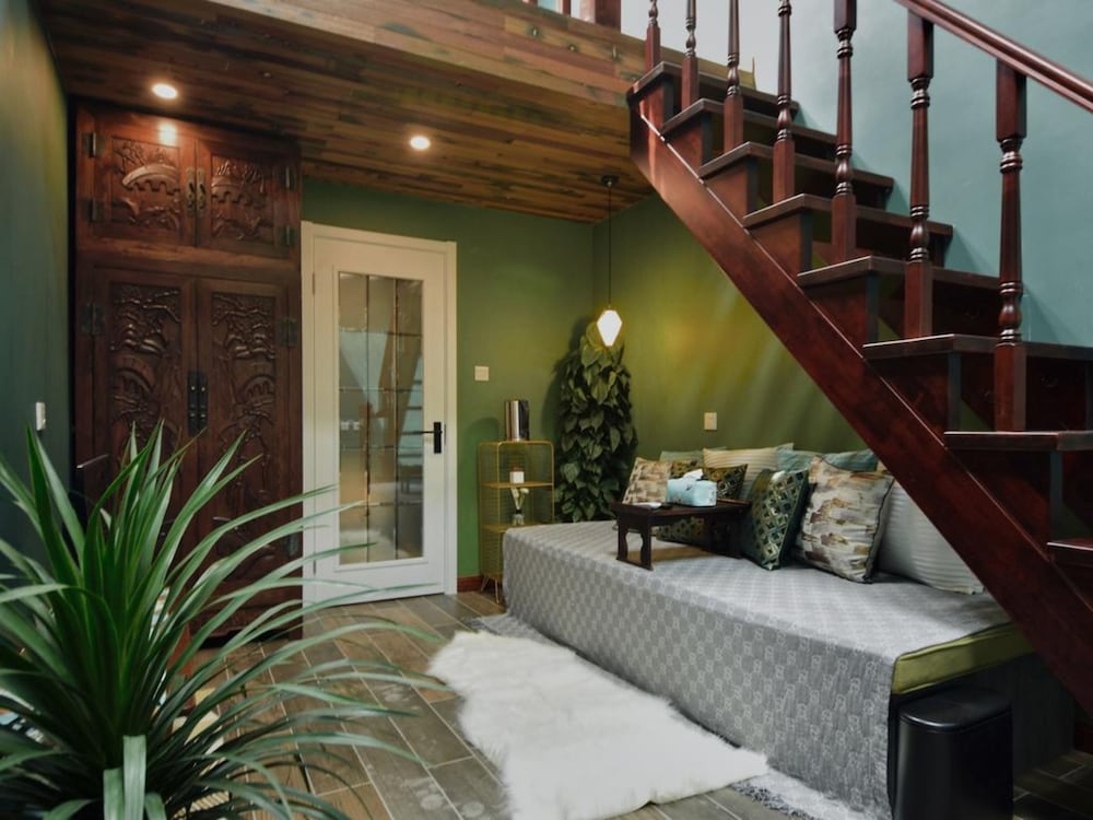 Deluxe Family Suite