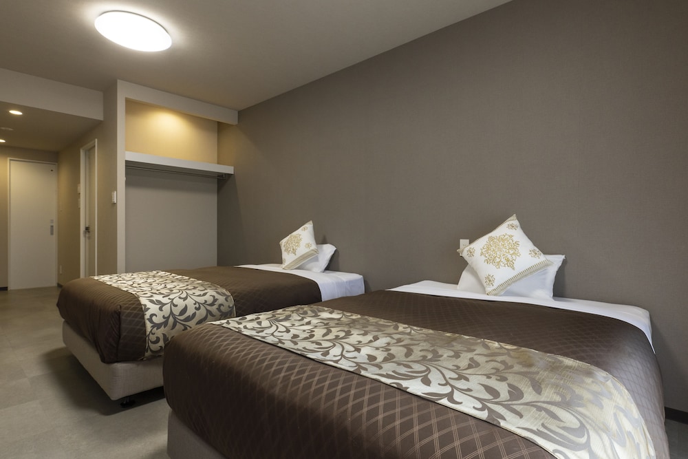 Basic Twin Room - Photo 9