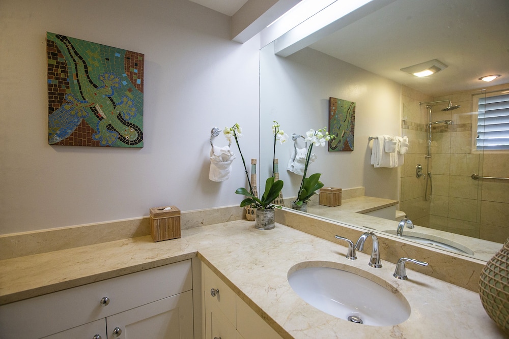 Deluxe Suite, 1 Bedroom, Partial Ocean View