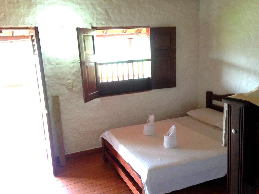 Economy Quadruple Room, Mountain View photo 1