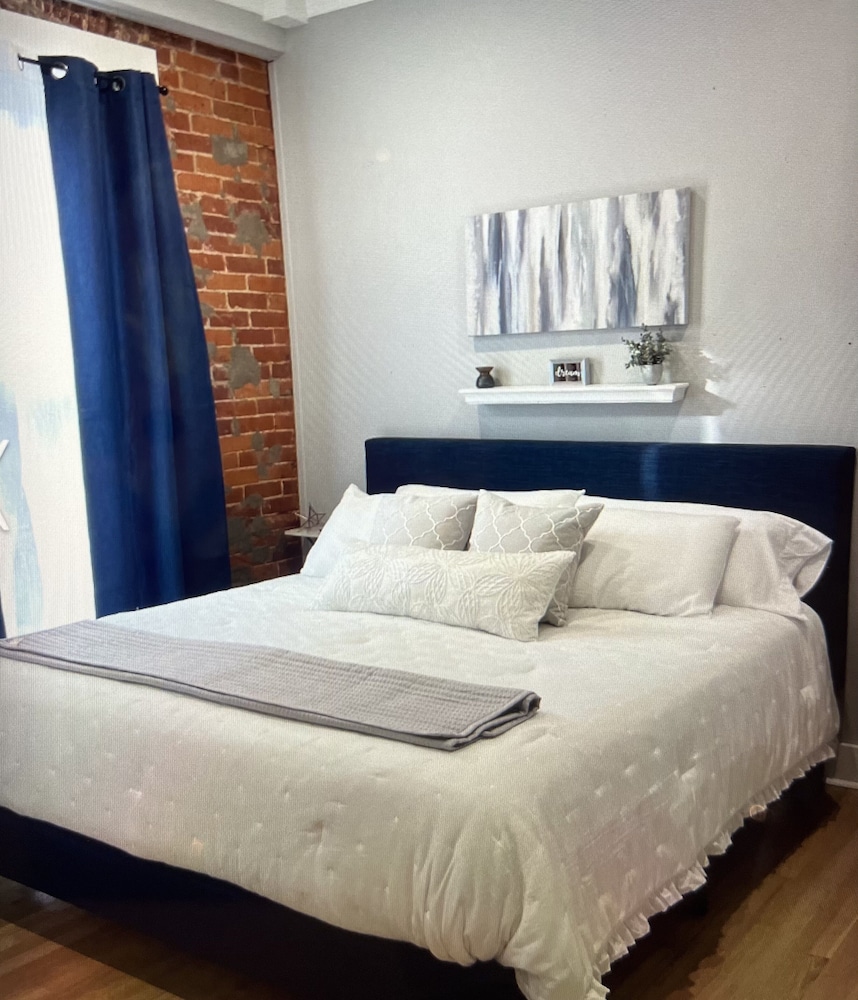 Suite 1 Accessible-Lower Level photo 1