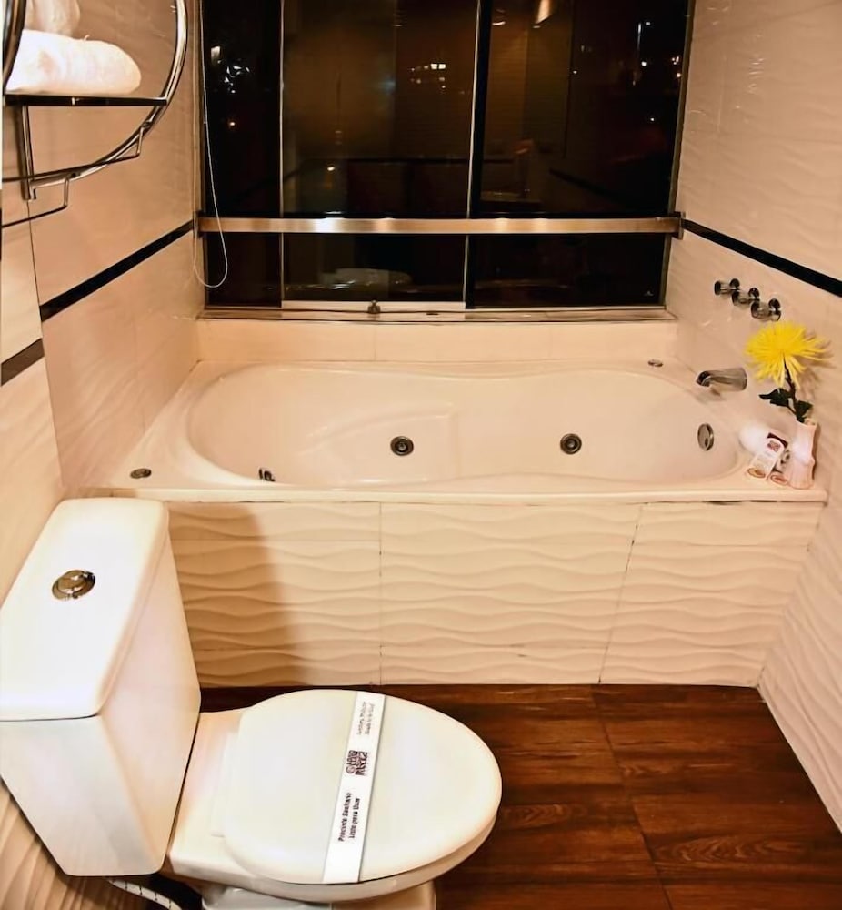 Standard Studio Suite photo 2