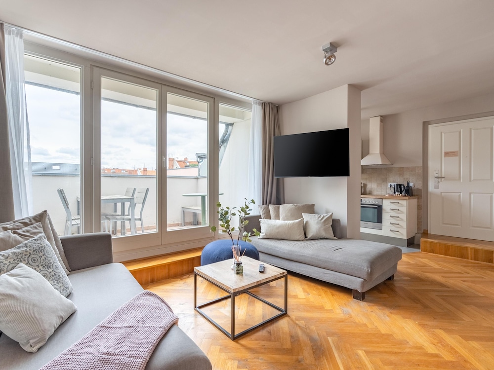 Two-Bedroom Suite with Balcony photo 2