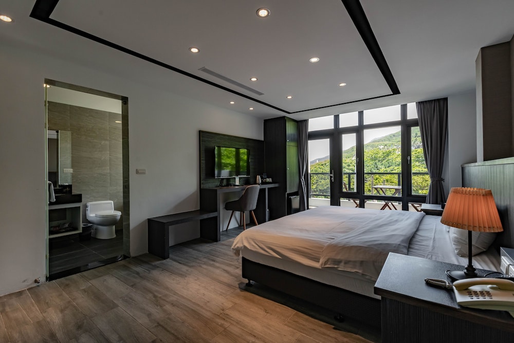 Standard Double Room, 2 Twin Beds photo 2