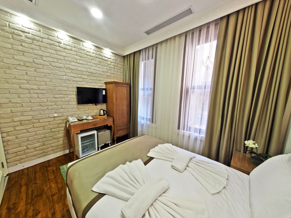 Economy Double Room photo 1