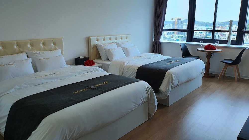 Deluxe Twin Room - Photo 3