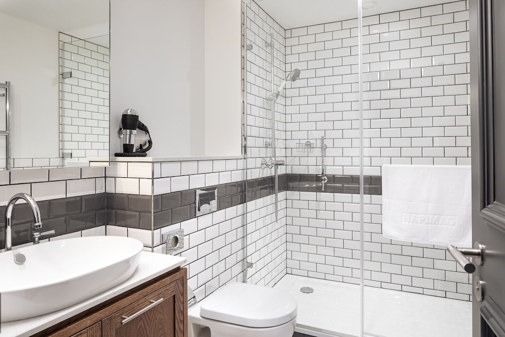 Premium Studio photo 2