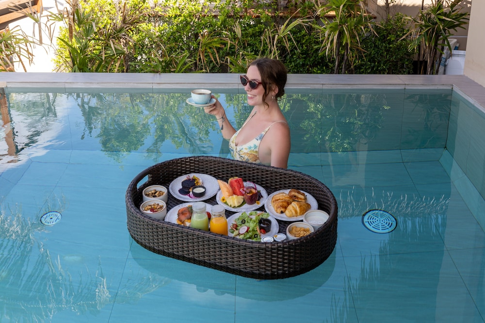 Sun Beachfront Pool Villa - Photo 10