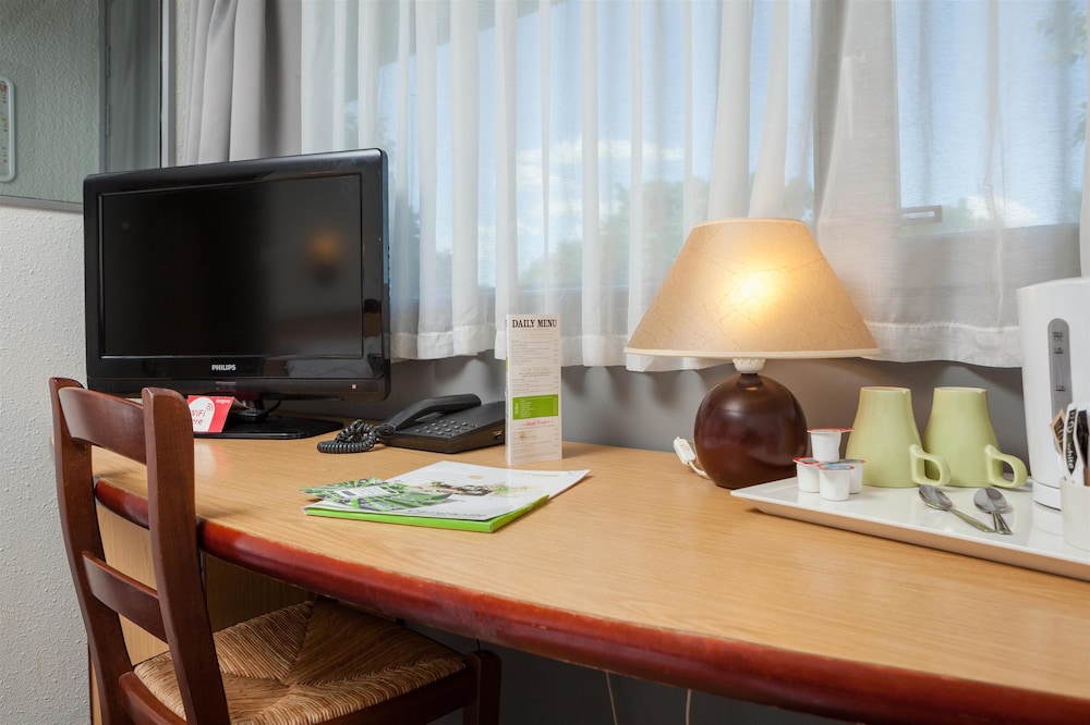 Standard Room, 1 Double Bed - Photo 4