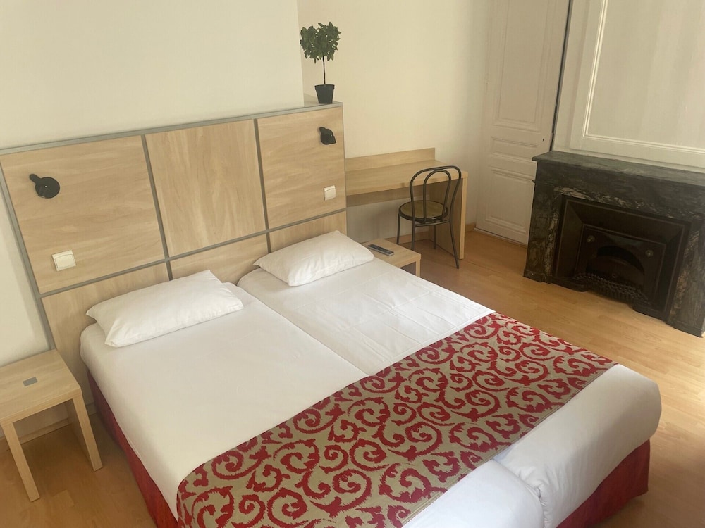 Family Apartment, 2 Bedrooms, Non Smoking, Kitchen - Photo 6