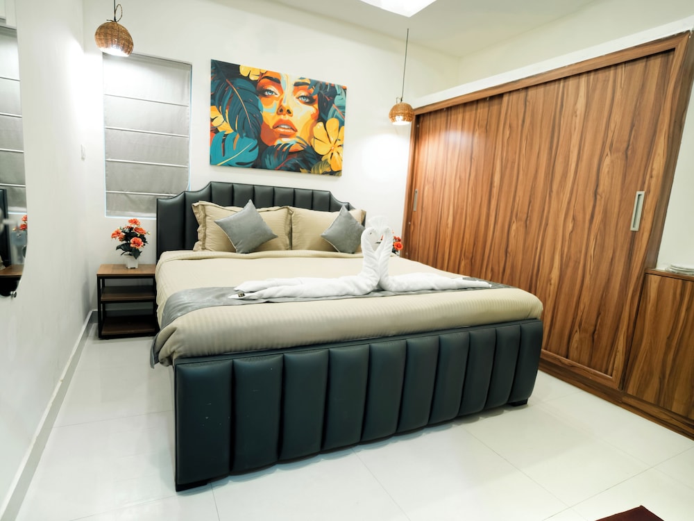 Luxury Studio Suite, Valley View