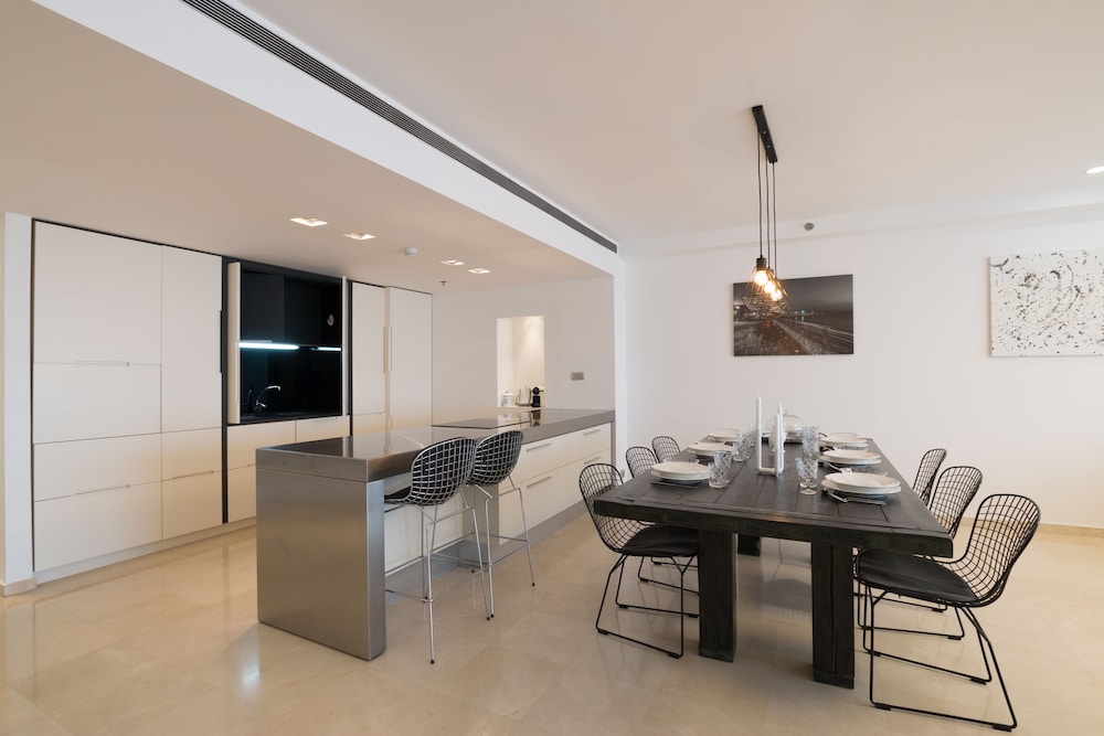 Premium Apartment, 3 Bedrooms, Sea View photo 1