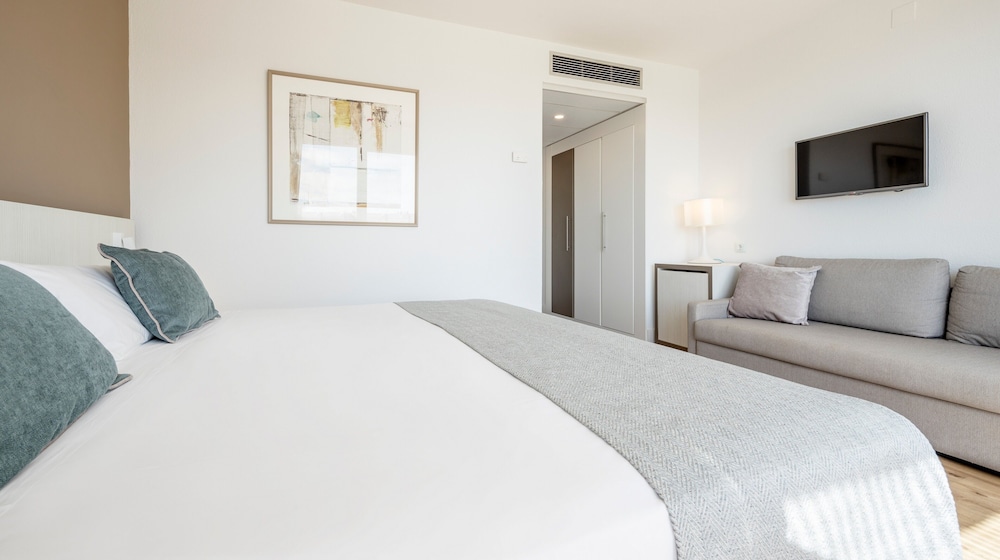 Double Room, Sea View - Photo 5