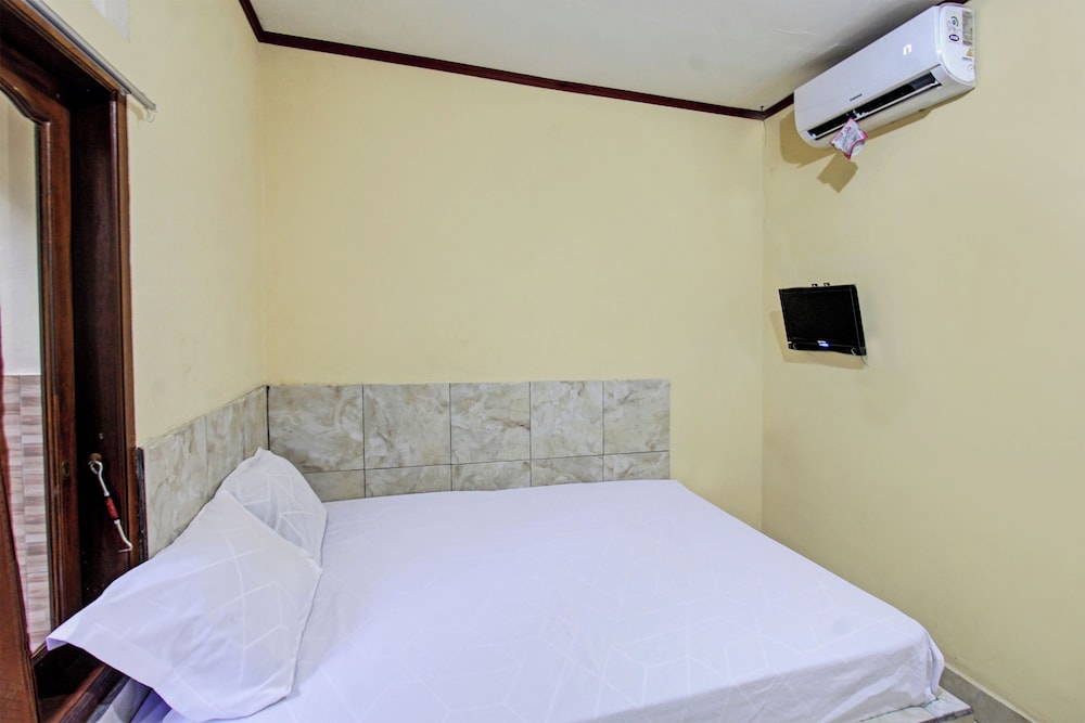 Deluxe Double Room - Photo 11