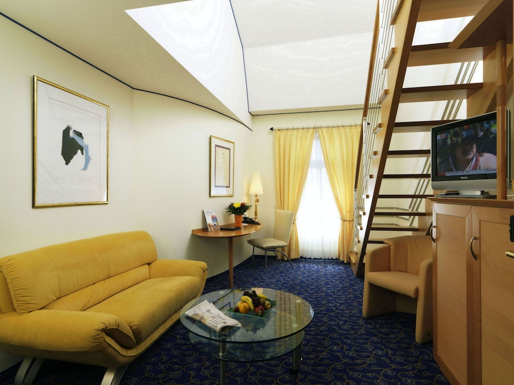 Superior Twin Room, 2 Twin Beds - Photo 4