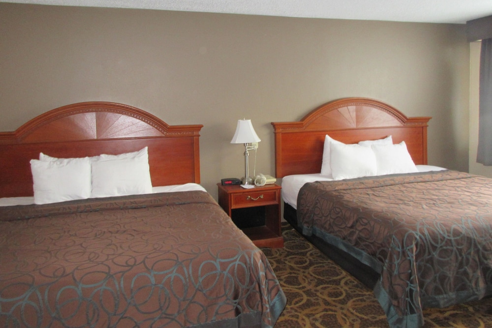 2 King Bed Suite With Sofabed Non Smoking - Photo 4